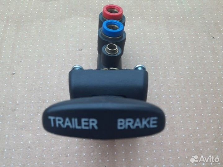 Продается кран ручника (парашют) Freightliner