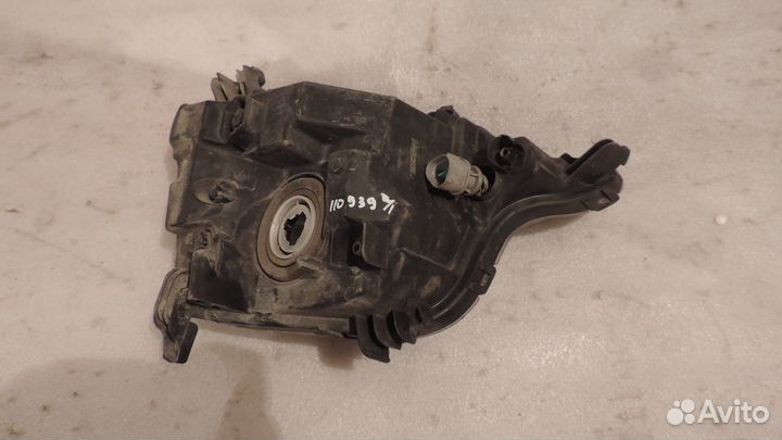 Фара противотуманная левая Kia Rio 2015 - 2017