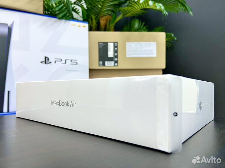 MacBook Air M1 7/8cores 8/256Gb серебристый