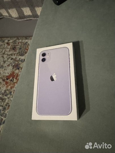 iPhone 11, 64 ГБ