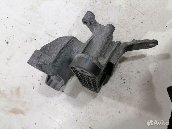 Кронштейн двигателя коробки (Geely Coolray)