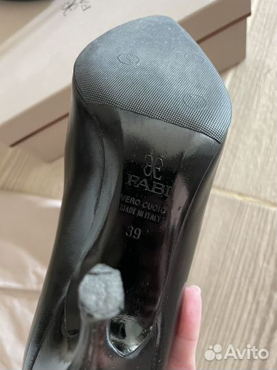 Туфли лодочки Fabi