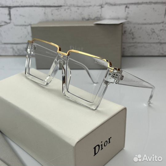 Солнцезащитные очки Dior