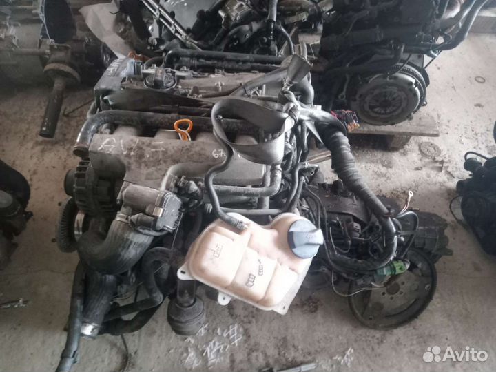 Двигатель Фольксваген Пассат б5 1.8 APU ADR