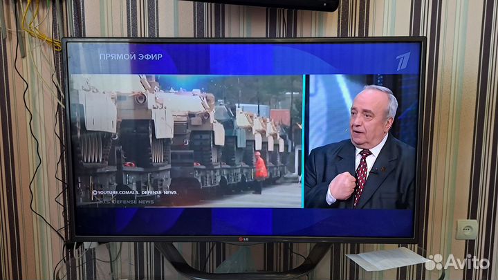 Телевизор lg 42 дюйма со SMART tv и 3D