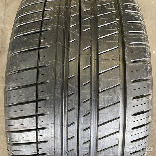 Michelin Pilot Sport 3 245/35 R20 95Y