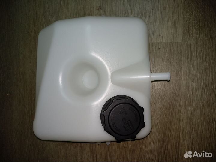 Расширительный бачок 128/14093 JCB 3CX 4CX