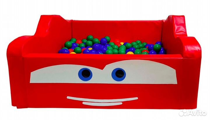 Бассейн для детей в виде машинки