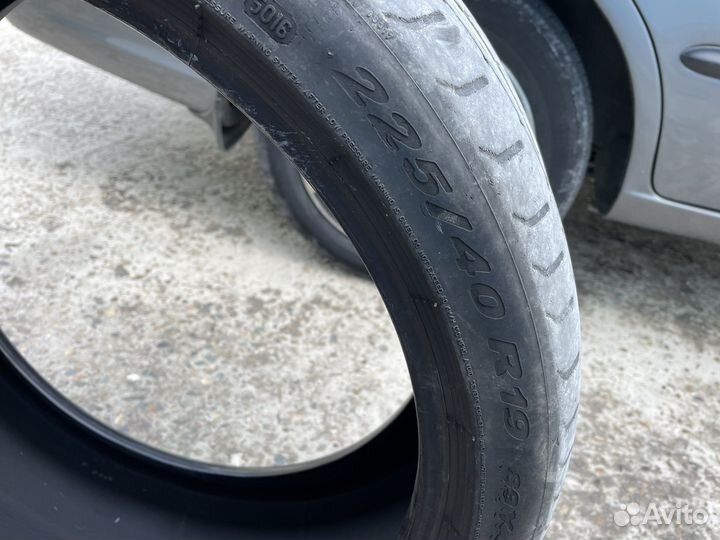 Pirelli P Zero PZ4 L.S. 225/40 R19