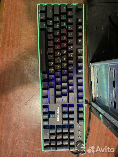 Механическая клавиатура Panteon T9