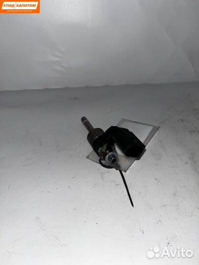 Форсунка топливная Volkswagen Golf 6 (2008 - 2012)