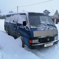 Nissan Urvan 2.7 MT, 1989, 200 005 км, с пробегом, цена 165 000 руб.