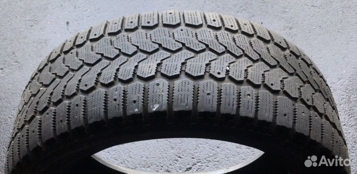 Yokohama Ice Guard F700Z 255/50 R19