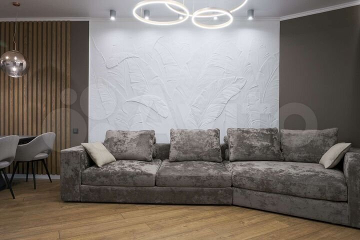 4-к. квартира, 118 м², 3/18 эт.