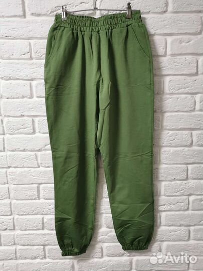 Костюм спортивный женский 44 размер