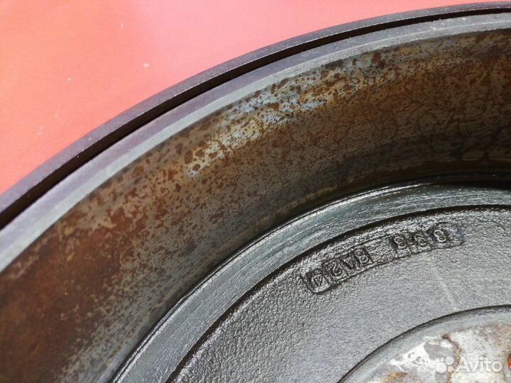 Тормозной барабан Toyota Hilux Pick Up KUN25