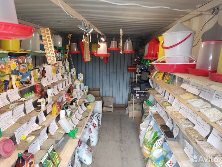 Зерно,комбикорм,кормушки поилки премиксы крупы