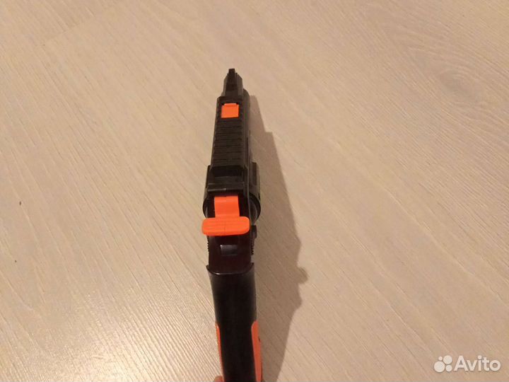 Пистолет пластиковый на арбизах