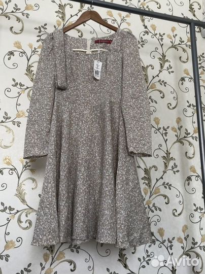 Платье новое 44