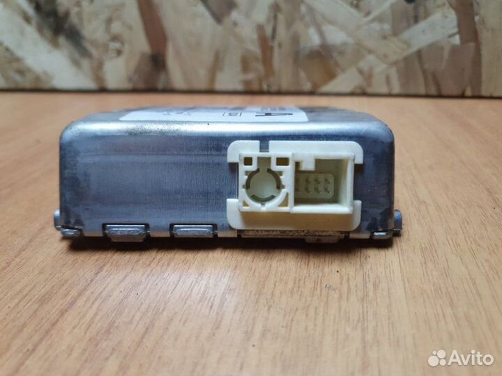 Камера передняя Mercedes C-Class W204 274.910 2012