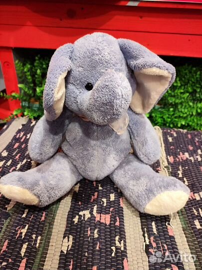 Игрушки плюшвые (Слон, губка боб, белка из леднико