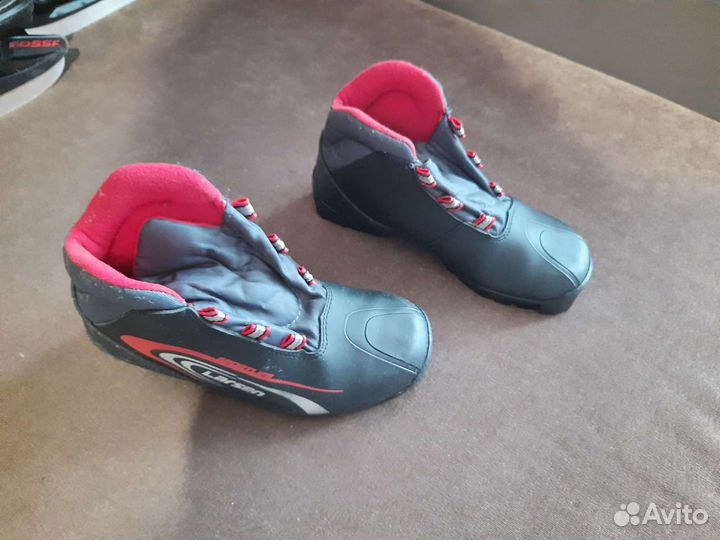 Лыжные ботинки