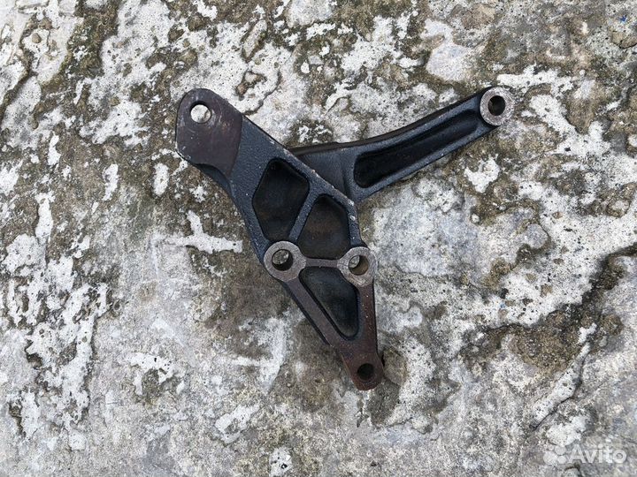 Крепление двигателя для Toyota Celica ZZT230/231