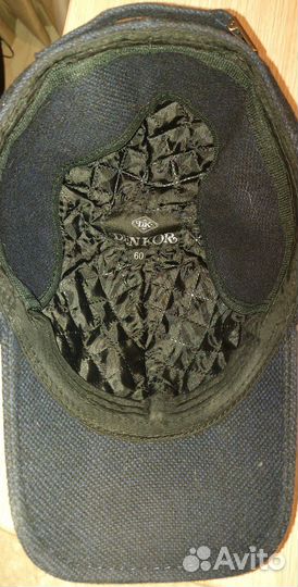 Зимняя бейсболка с ушами