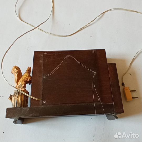 Резное деревянное радио