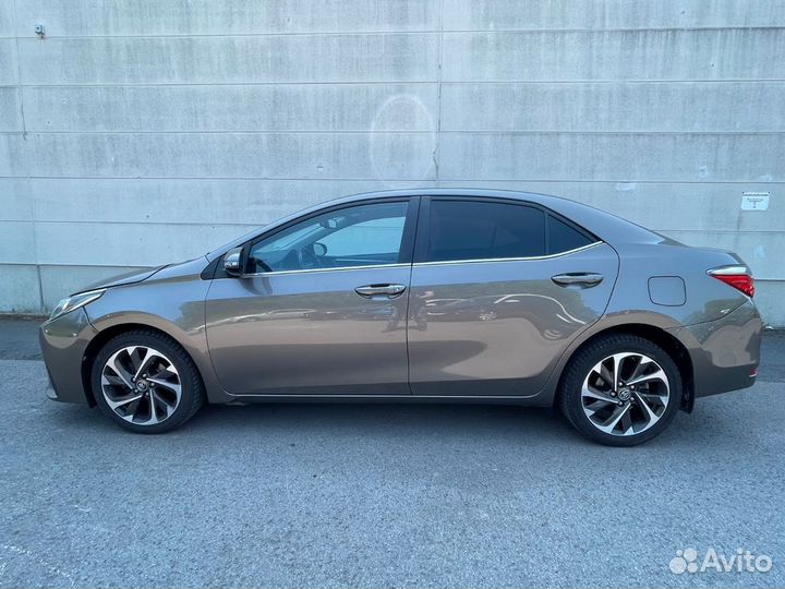 Разбор Toyota Corolla