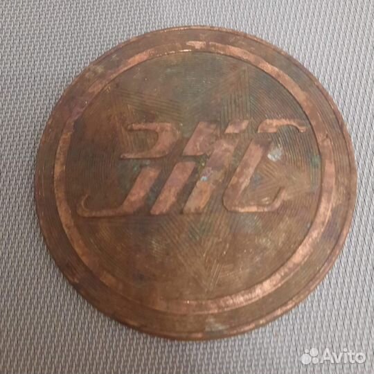 Эмблема зис