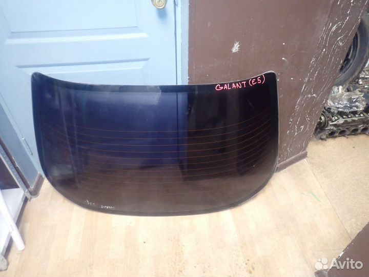 Стекло заднее для Mitsubishi Galant (E5) 1993-1997