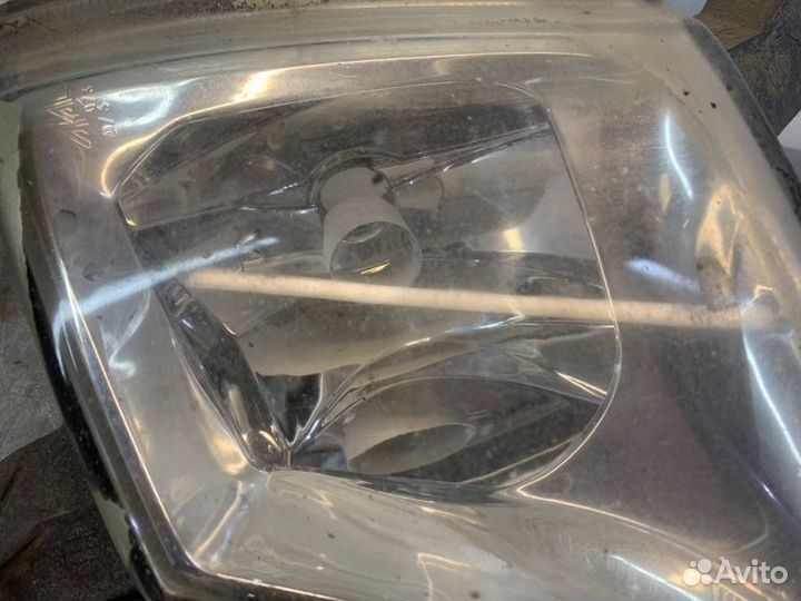 Фара противотуманная передняя левая Peugeot 407 6D