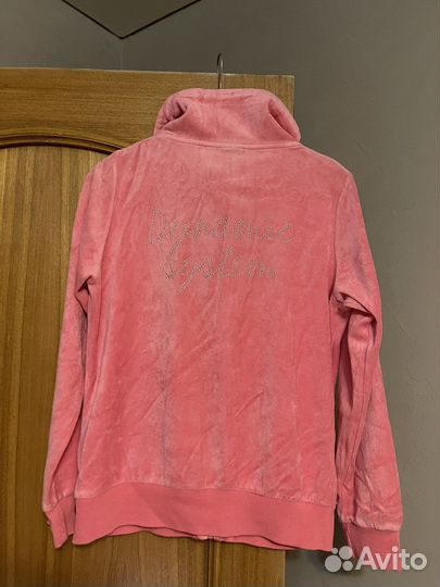 Спортивный костюм женский