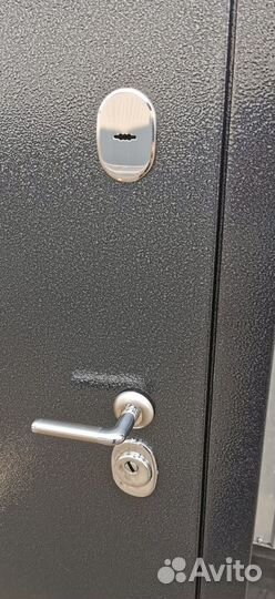 Дверь входная металлическая