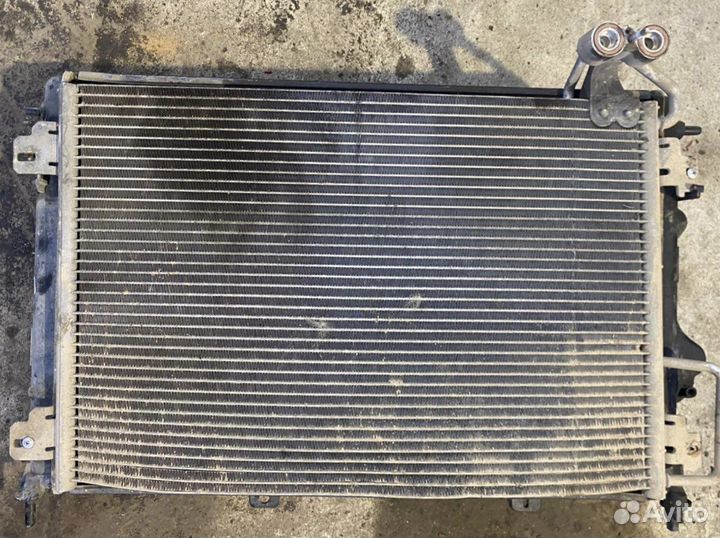 Кассета радиаторов Рено Меган 1 Сценик 1