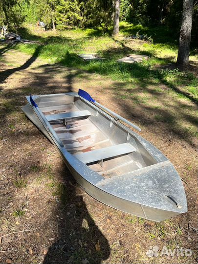Лодка аллюминиевая