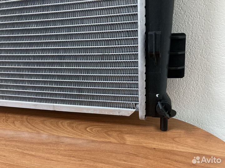 Радиатор KIA soul (09) 1.6CRDi AT