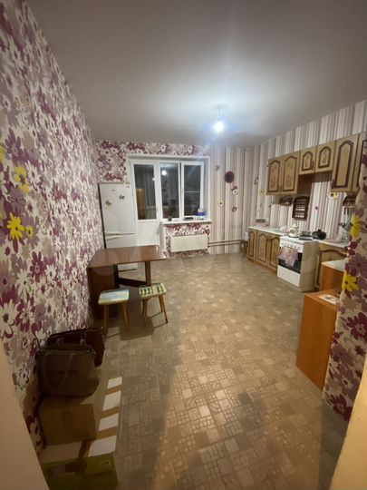 2-к. квартира, 75,8 м², 13/16 эт.