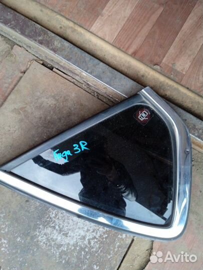 Форточка задняя правая Nissan Fuga fuga Y50