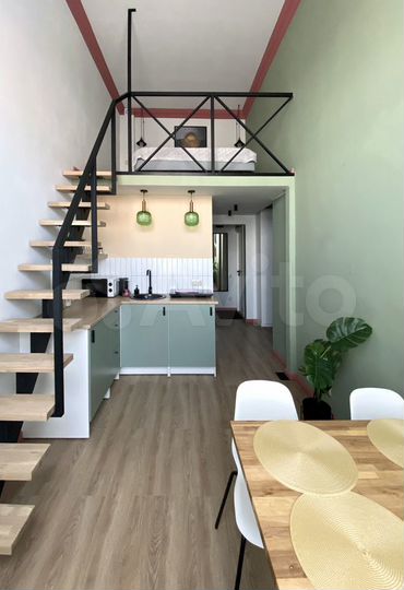 2-к. квартира, 56 м², 1/14 эт.