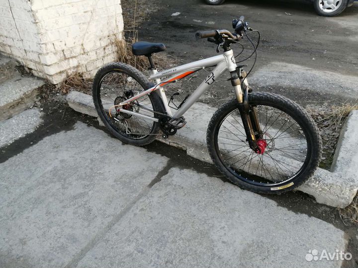 Велосипед gt