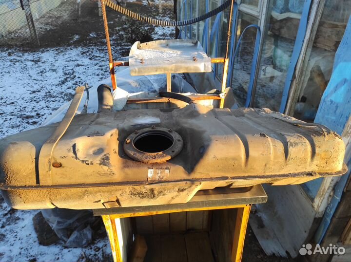 Топливный бак ваз 2114