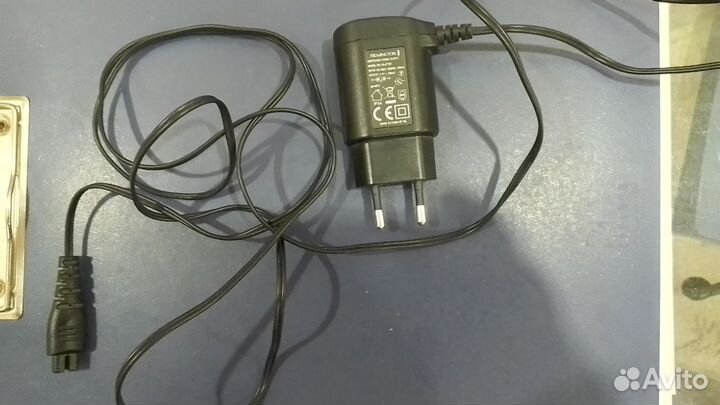 Зарядное устройство для бритвы