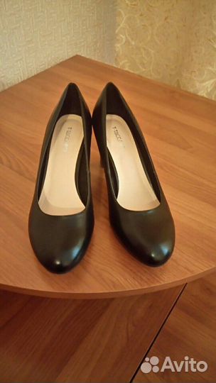 Новые Туфли р.37