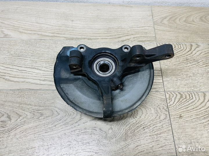 Кулак правый передний Mitsubishi ASX Outlander