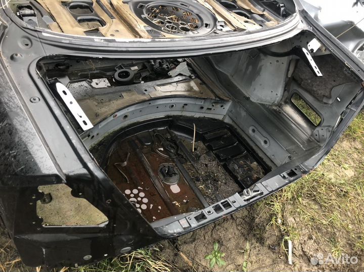 Задняя часть Mercedes e211 е 211 w 211