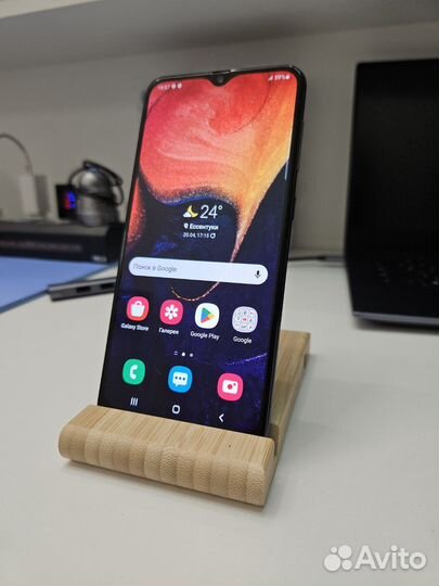 Samsung Galaxy A50, 4/64 ГБ