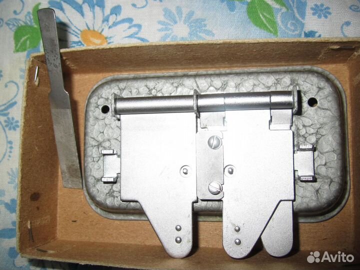 Аксессуары для резки киноплёнки и лупы