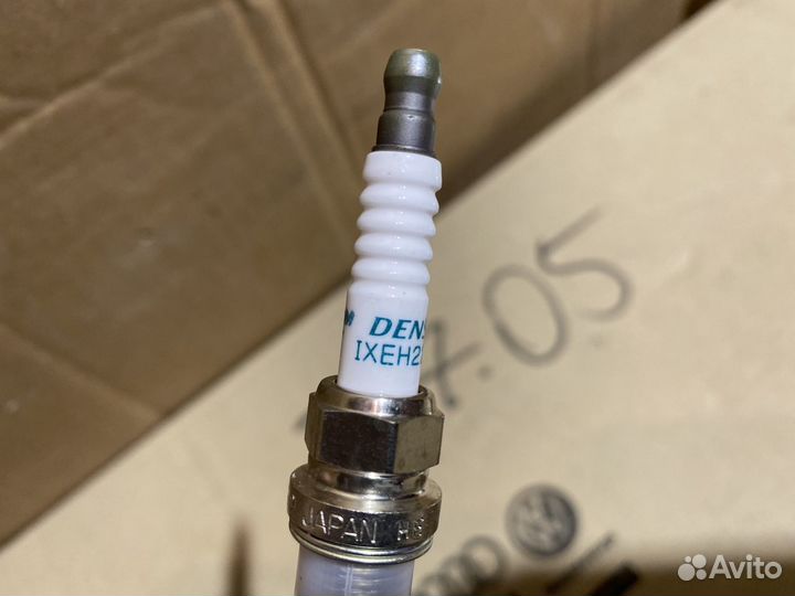 Свеча зажигания иридиевая Denso ixeh22TT